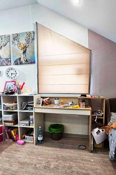 Римская штора на скошенное окно