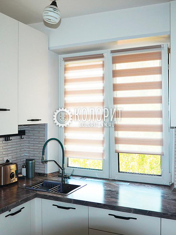 День-ночь жалюзи на кухне